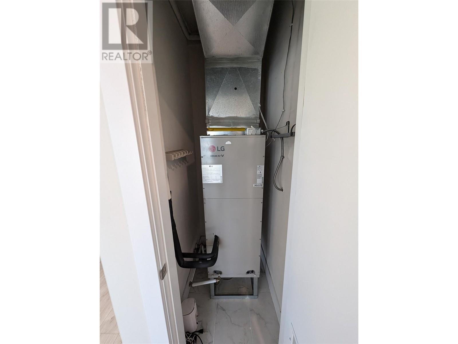 1925 Enterprise Way Unit# 403, Kelowna, British Columbia  V1Y 4P7 - Photo 13 - 10349124