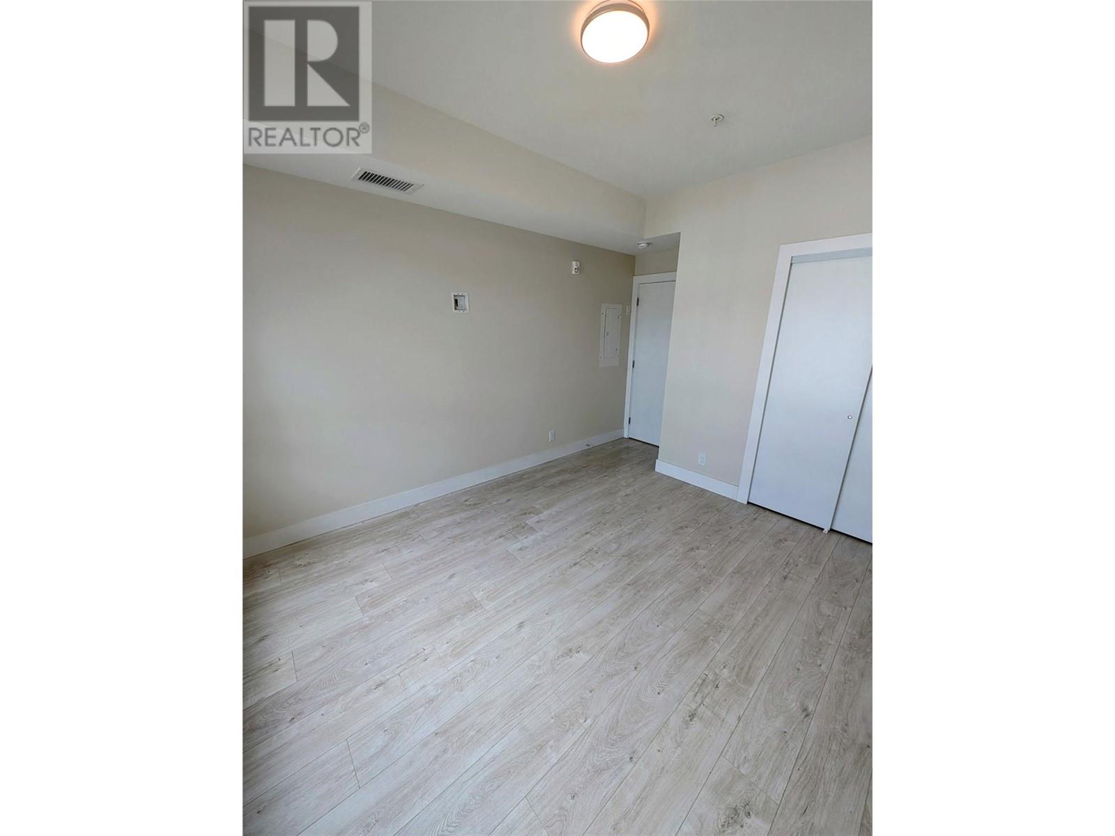 1925 Enterprise Way Unit# 403, Kelowna, British Columbia  V1Y 4P7 - Photo 16 - 10349124