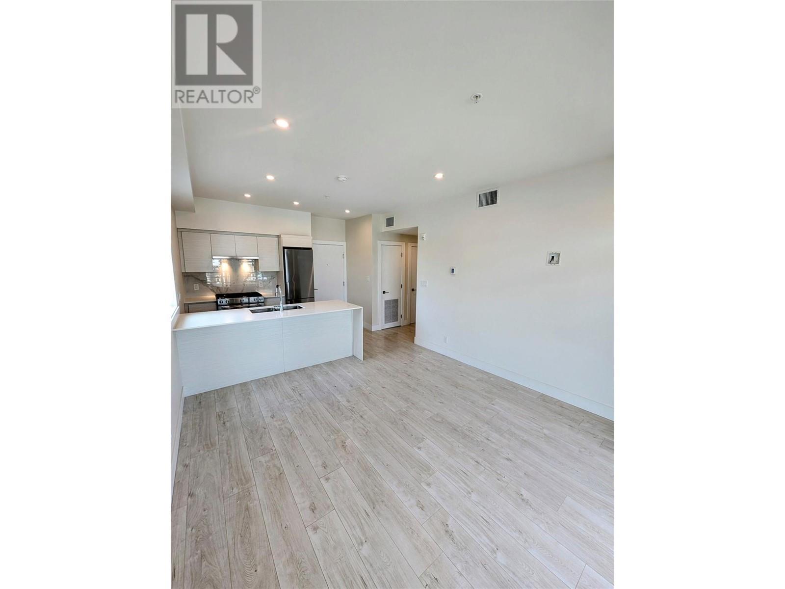 1925 Enterprise Way Unit# 403, Kelowna, British Columbia  V1Y 4P7 - Photo 7 - 10349124