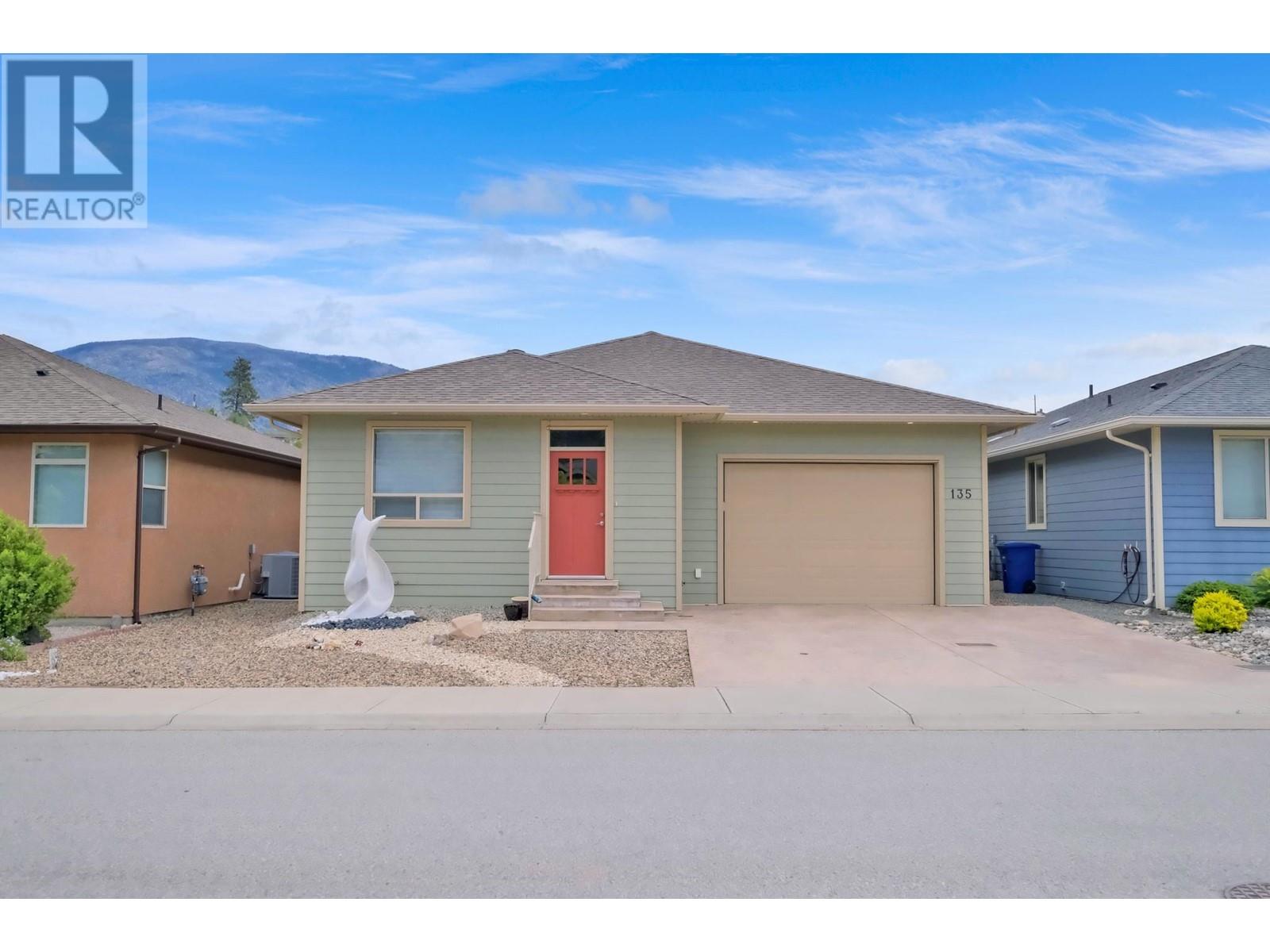 135 Willows Place, Oliver, British Columbia  V0H 1T4 - Photo 1 - 10349138
