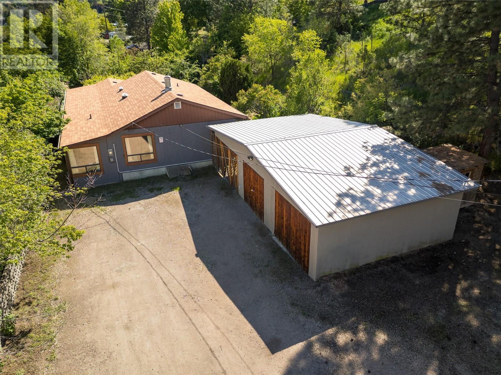 10286 Newene Road, Lake Country, British Columbia  V4V 1V2 - Photo 2 - 10347198