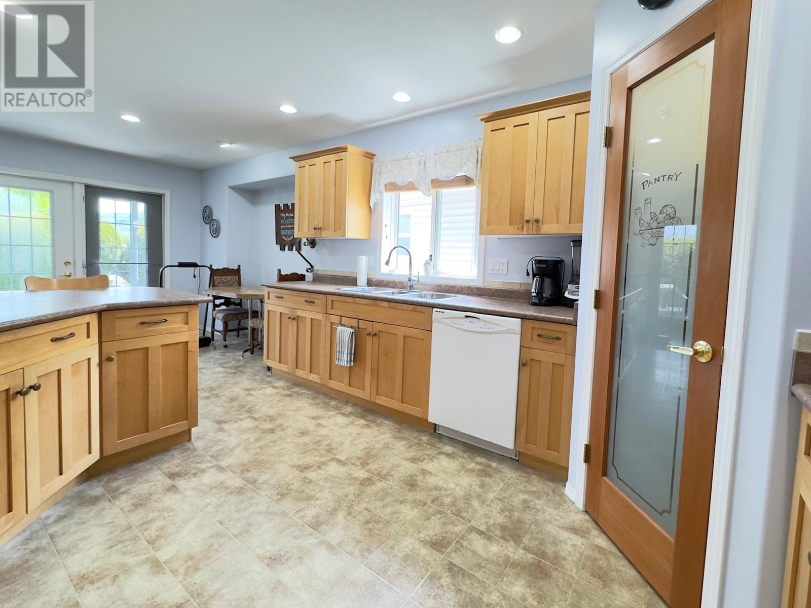 556 Red Wing Drive, Penticton, British Columbia  V2A 8K6 - Photo 13 - 10347866