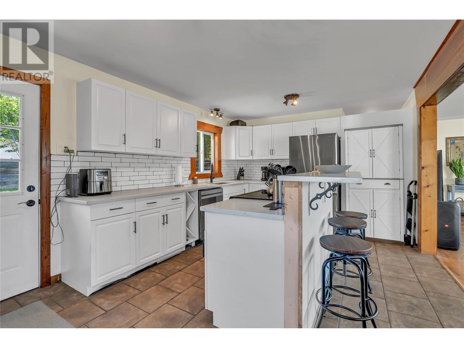53 Granby Place, Penticton, British Columbia  V2A 2Z3 - Photo 10 - 10349119