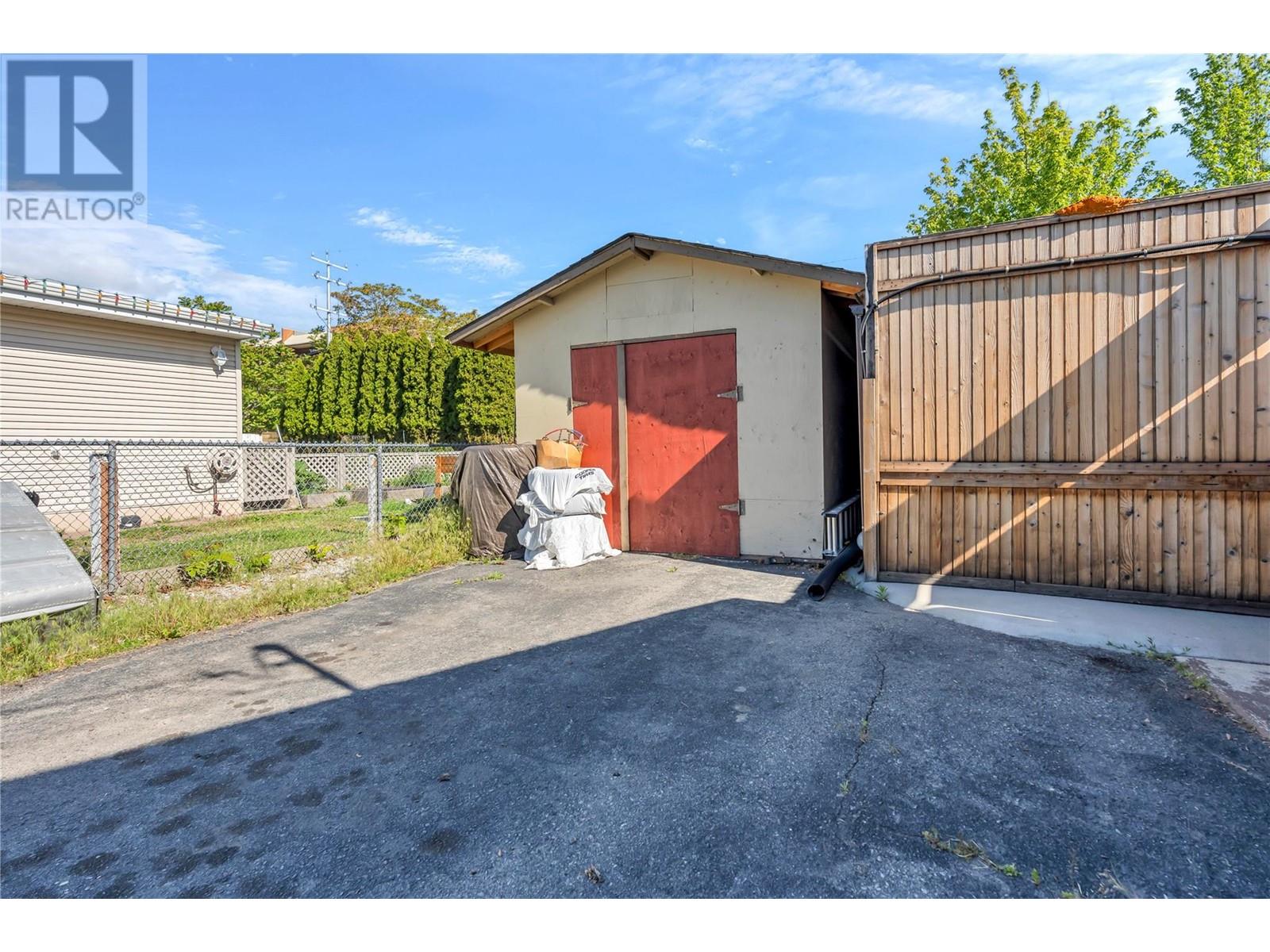 53 Granby Place, Penticton, British Columbia  V2A 2Z3 - Photo 15 - 10349119