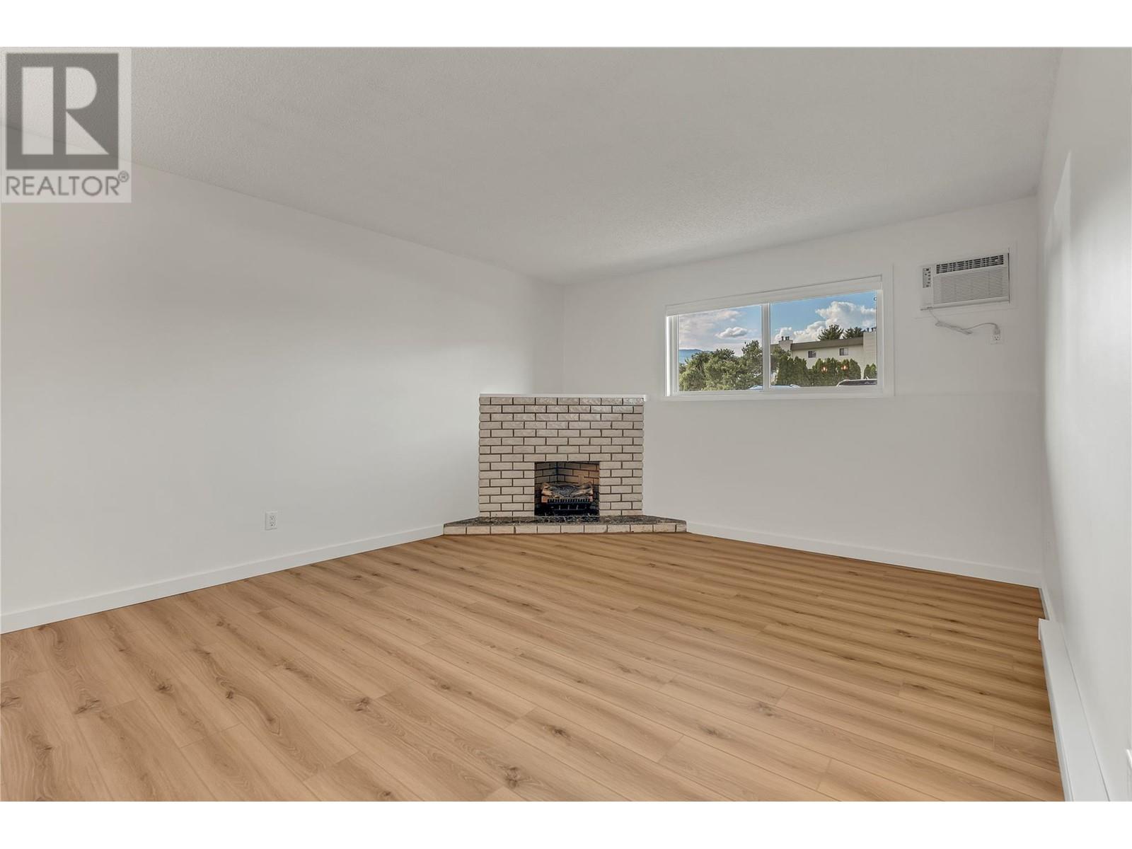 110 Skaha Place Unit# 107, Penticton, British Columbia  V2A 7L1 - Photo 12 - 10349168