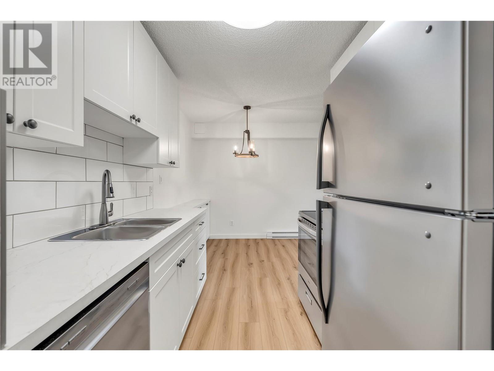 110 Skaha Place Unit# 107, Penticton, British Columbia  V2A 7L1 - Photo 8 - 10349168