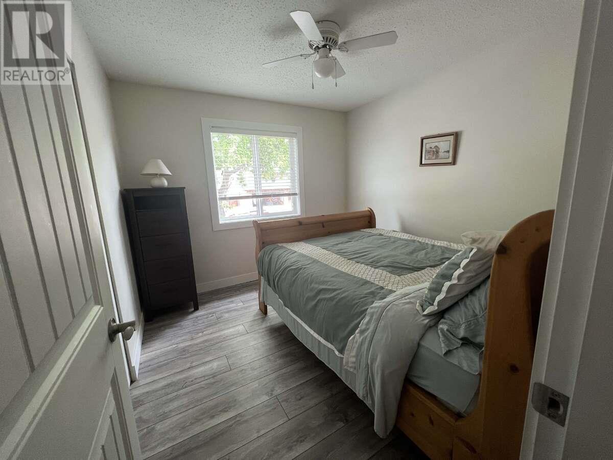 1742 Duncan Avenue E, Penticton, British Columbia  V2A 7E7 - Photo 13 - 10349229