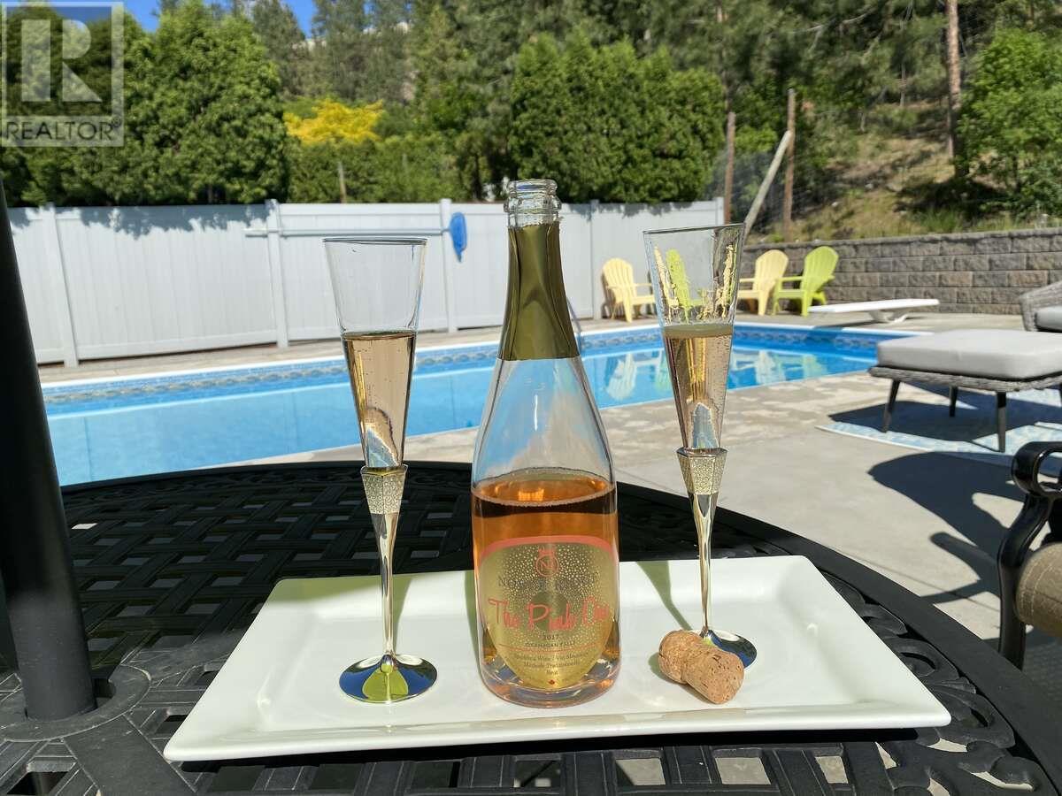 1742 Duncan Avenue E, Penticton, British Columbia  V2A 7E7 - Photo 24 - 10349229