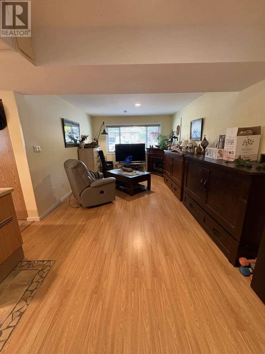 1742 Duncan Avenue E, Penticton, British Columbia  V2A 7E7 - Photo 26 - 10349229