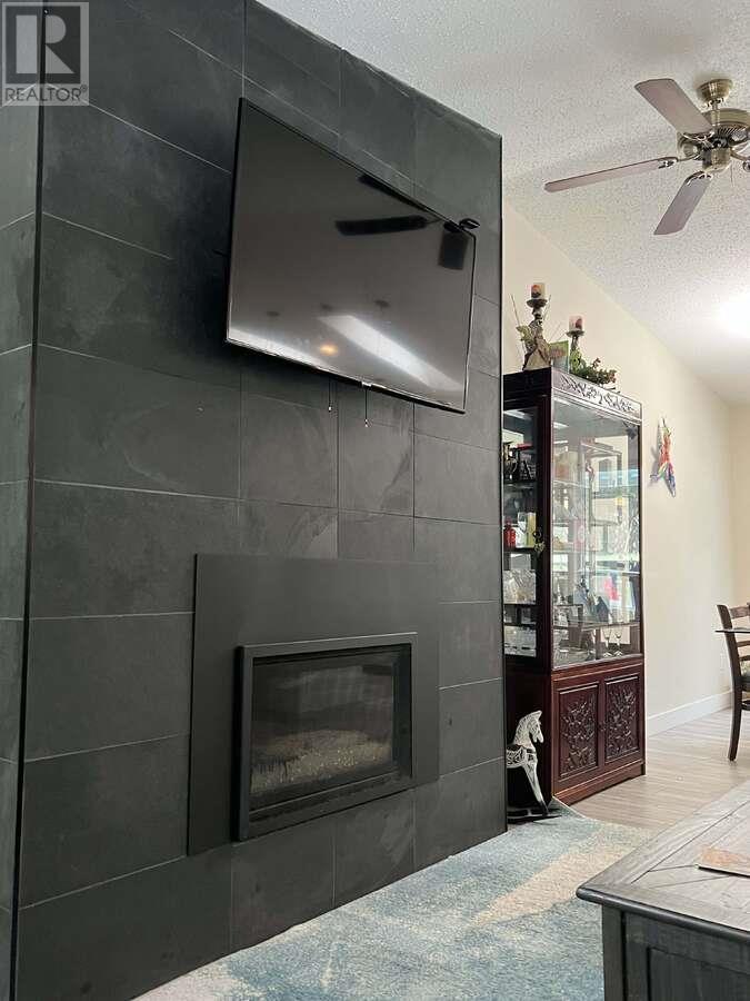 1742 Duncan Avenue E, Penticton, British Columbia  V2A 7E7 - Photo 8 - 10349229