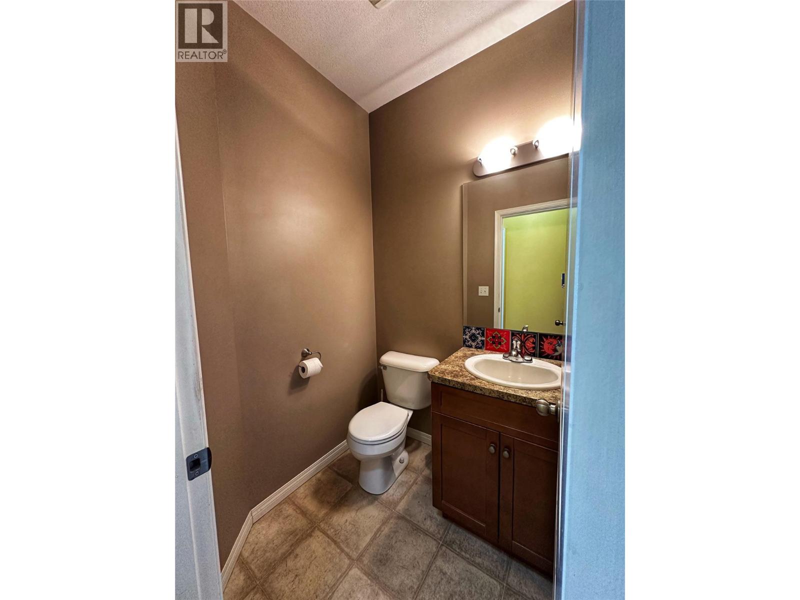 5901 Heritage Drive Unit# 5, Vernon, British Columbia  V1H 1Z5 - Photo 12 - 10349153