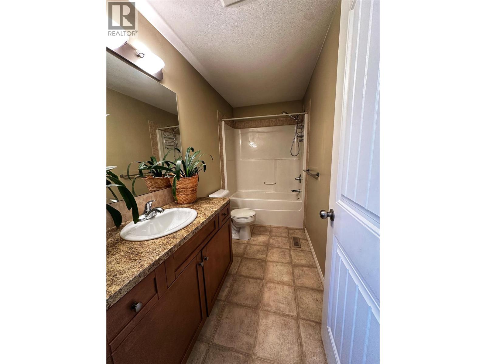 5901 Heritage Drive Unit# 5, Vernon, British Columbia  V1H 1Z5 - Photo 19 - 10349153