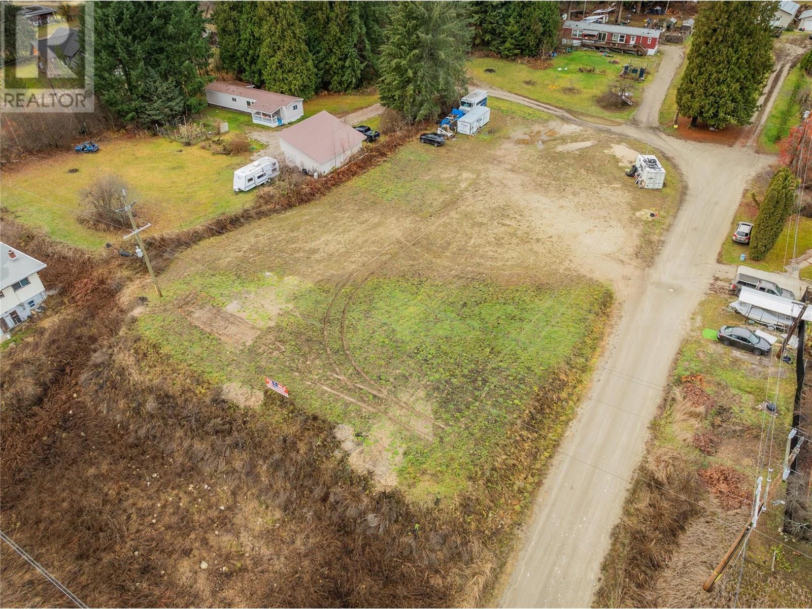 1411 Chalmers Road, Castlegar, British Columbia  V1N 4M7 - Photo 1 - 10349244