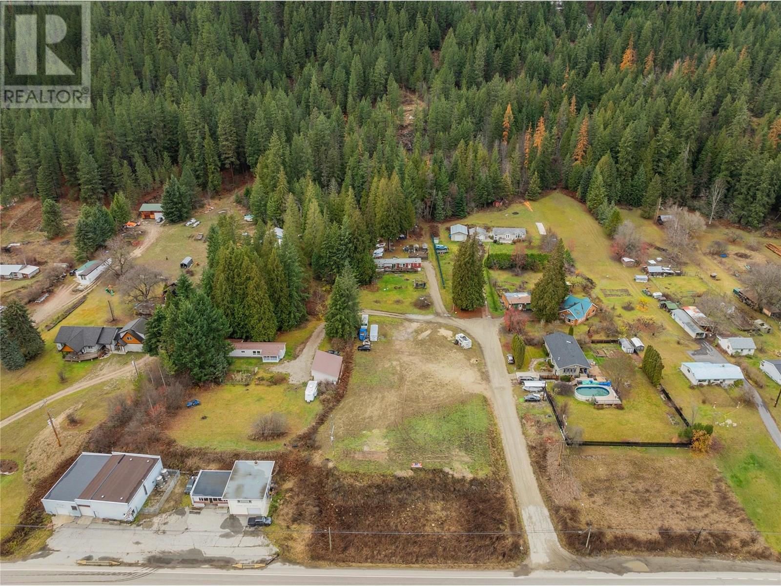 1411 Chalmers Road, Castlegar, British Columbia  V1N 4M7 - Photo 10 - 10349244