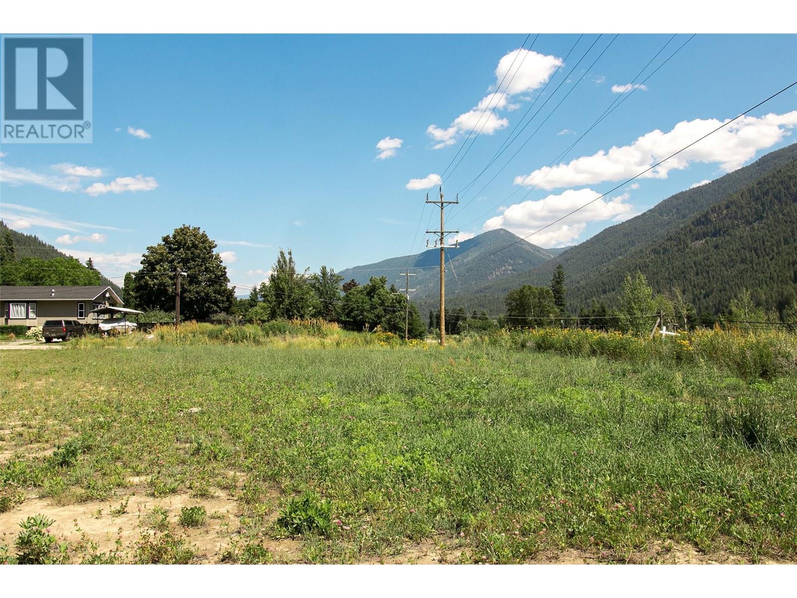 1411 Chalmers Road, Castlegar, British Columbia  V1N 4M7 - Photo 24 - 10349244