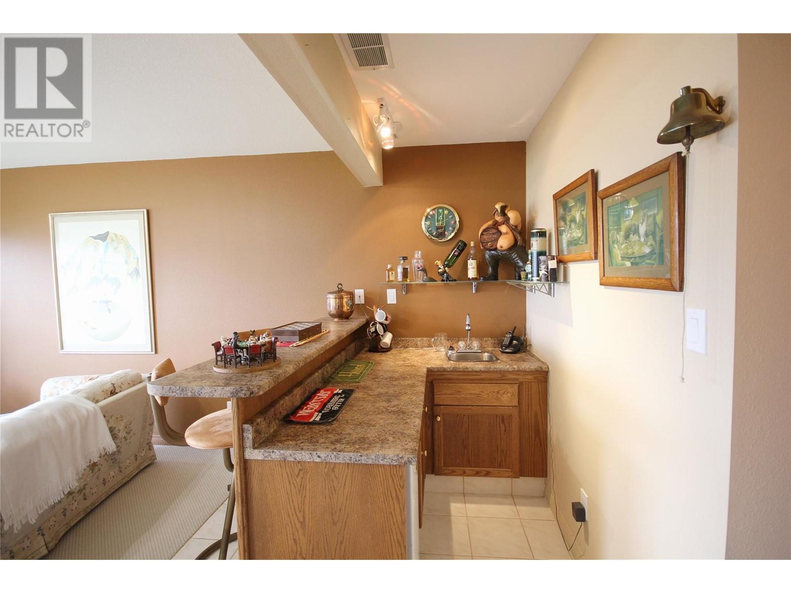 1608 Holden Road, Penticton, British Columbia  V2A 8M9 - Photo 31 - 10349146