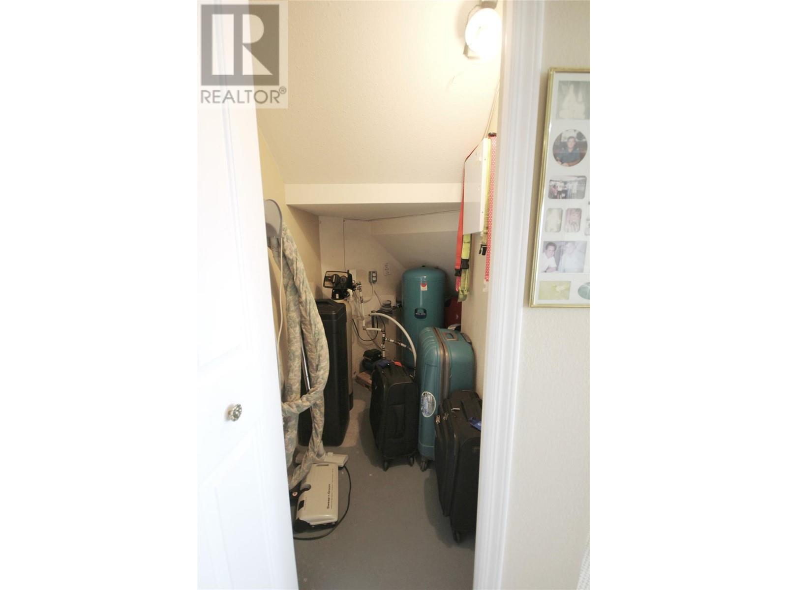 1608 Holden Road, Penticton, British Columbia  V2A 8M9 - Photo 50 - 10349146