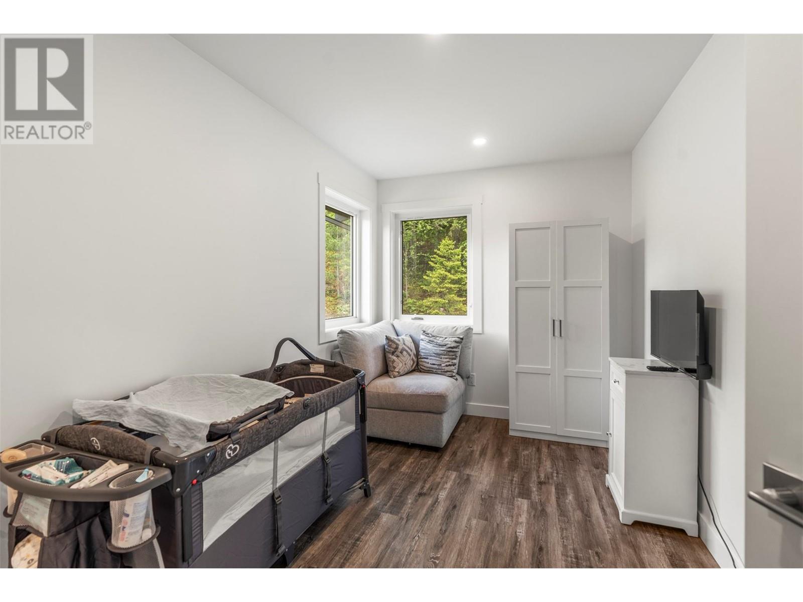 5064 Ridge Road, Eagle Bay, British Columbia  V0E 1T0 - Photo 46 - 10349295