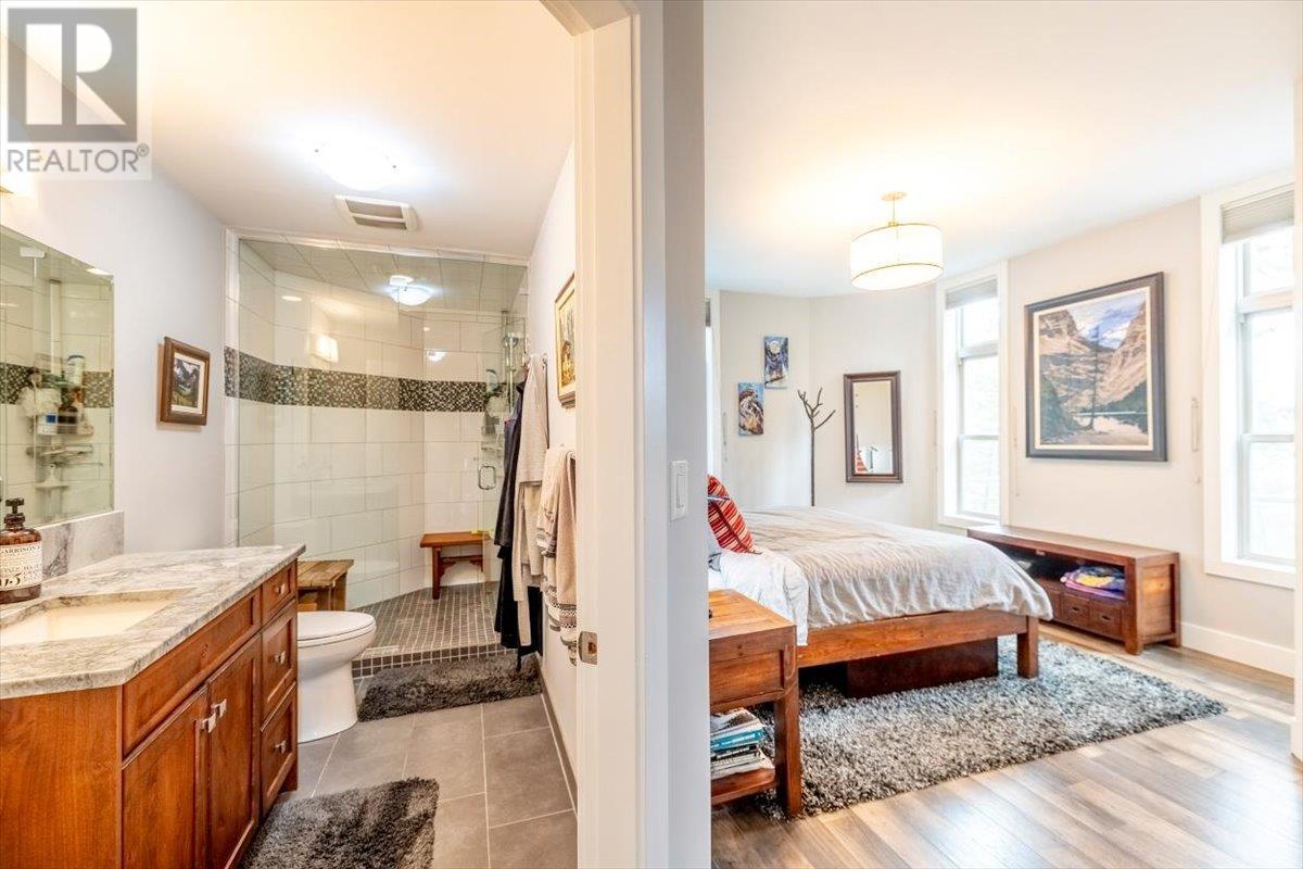 9942 Osprey Landing Drive, Wardner, British Columbia  V0B 2J0 - Photo 33 - 10349340