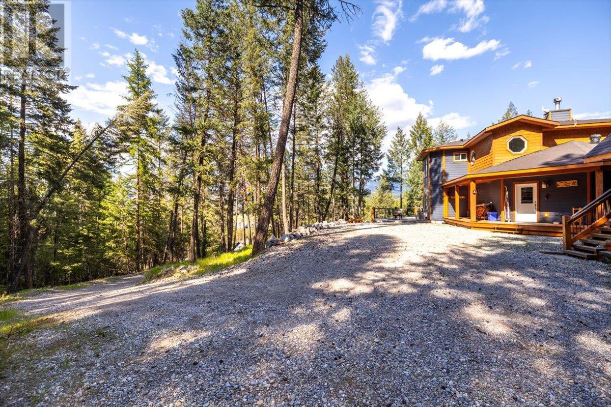 9942 Osprey Landing Drive, Wardner, British Columbia  V0B 2J0 - Photo 45 - 10349340