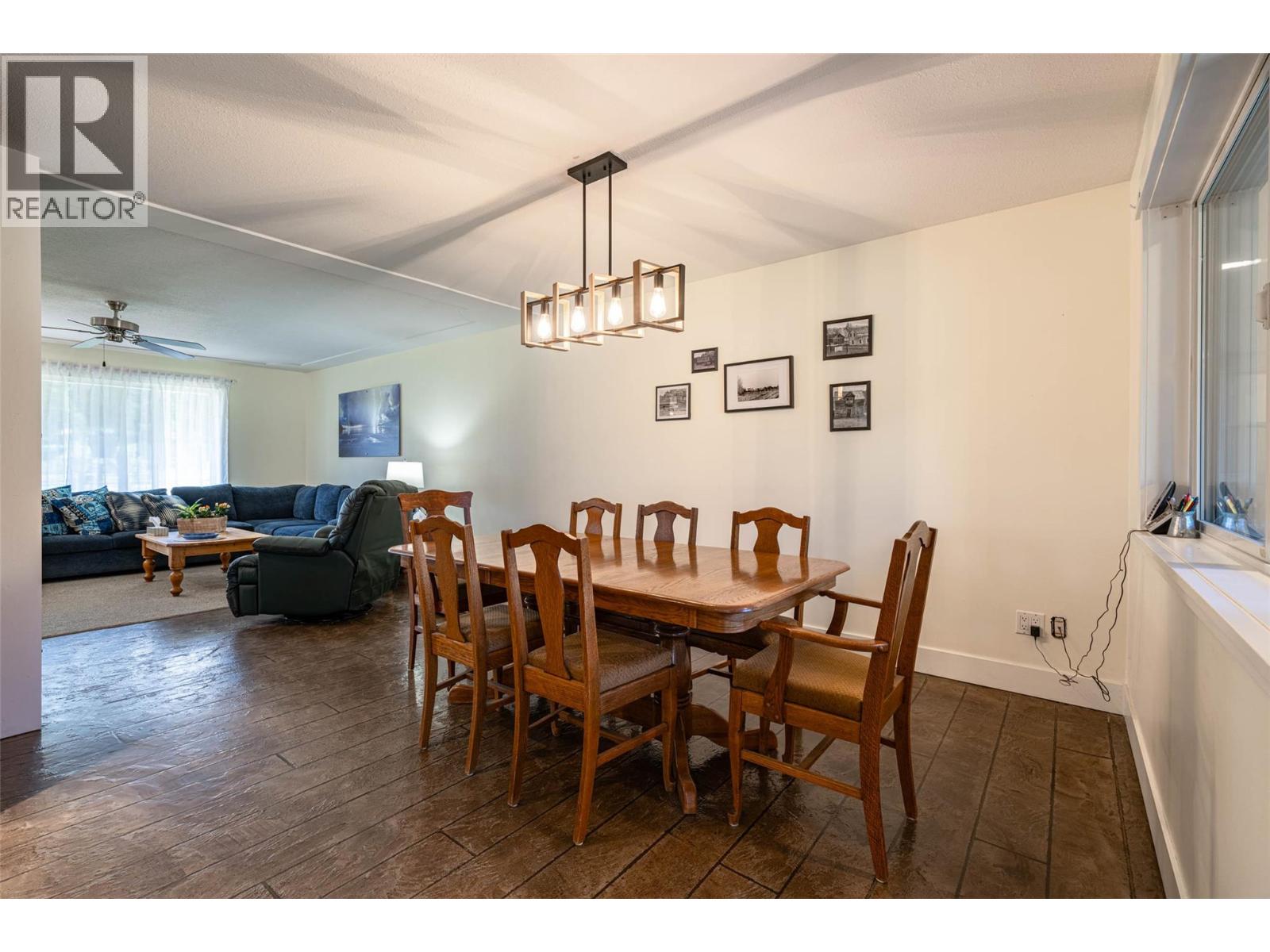 4858 Salmon River Road, Spallumcheen, British Columbia  V0E 1B4 - Photo 25 - 10347783