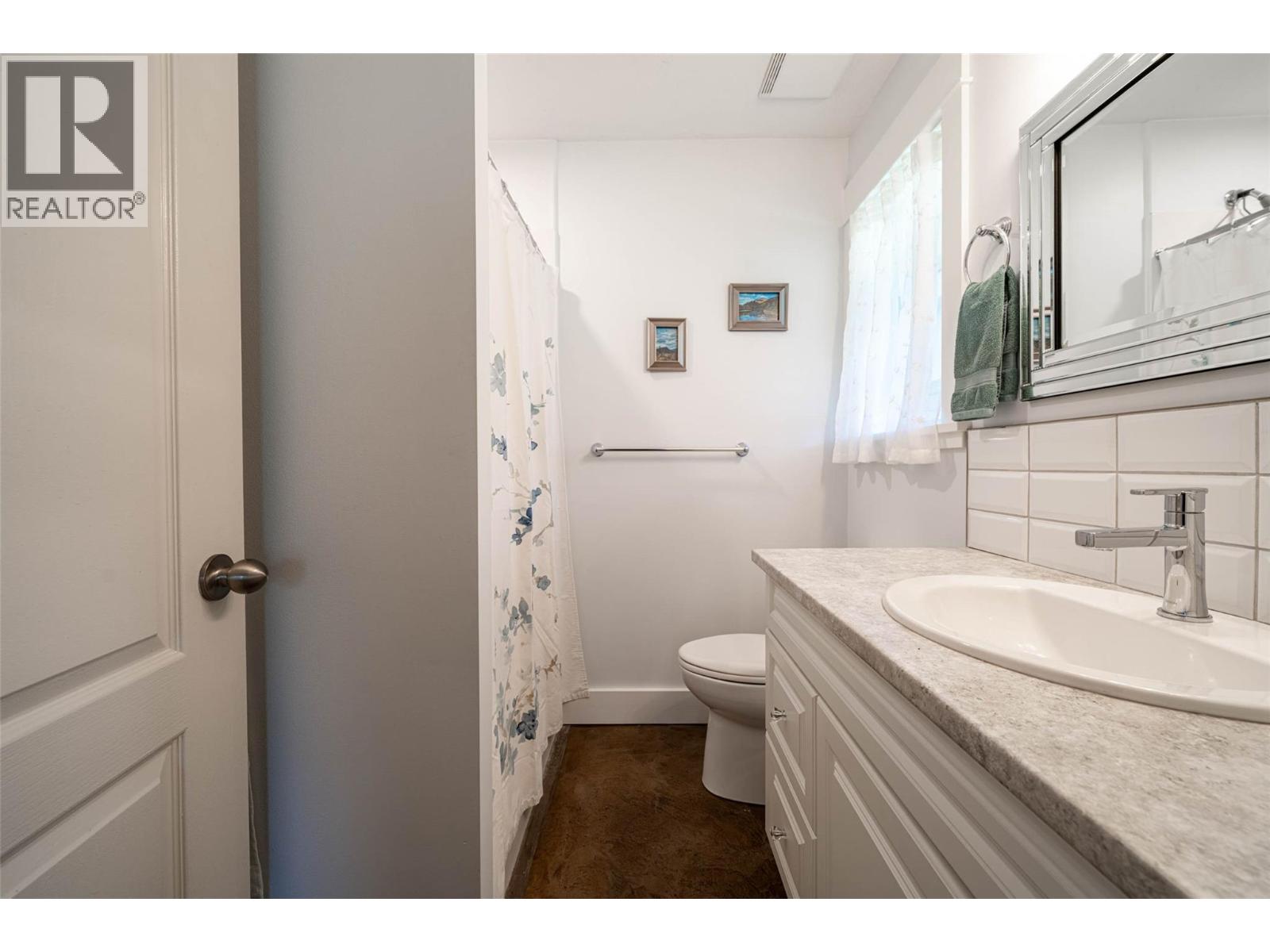 4858 Salmon River Road, Spallumcheen, British Columbia  V0E 1B4 - Photo 42 - 10347783