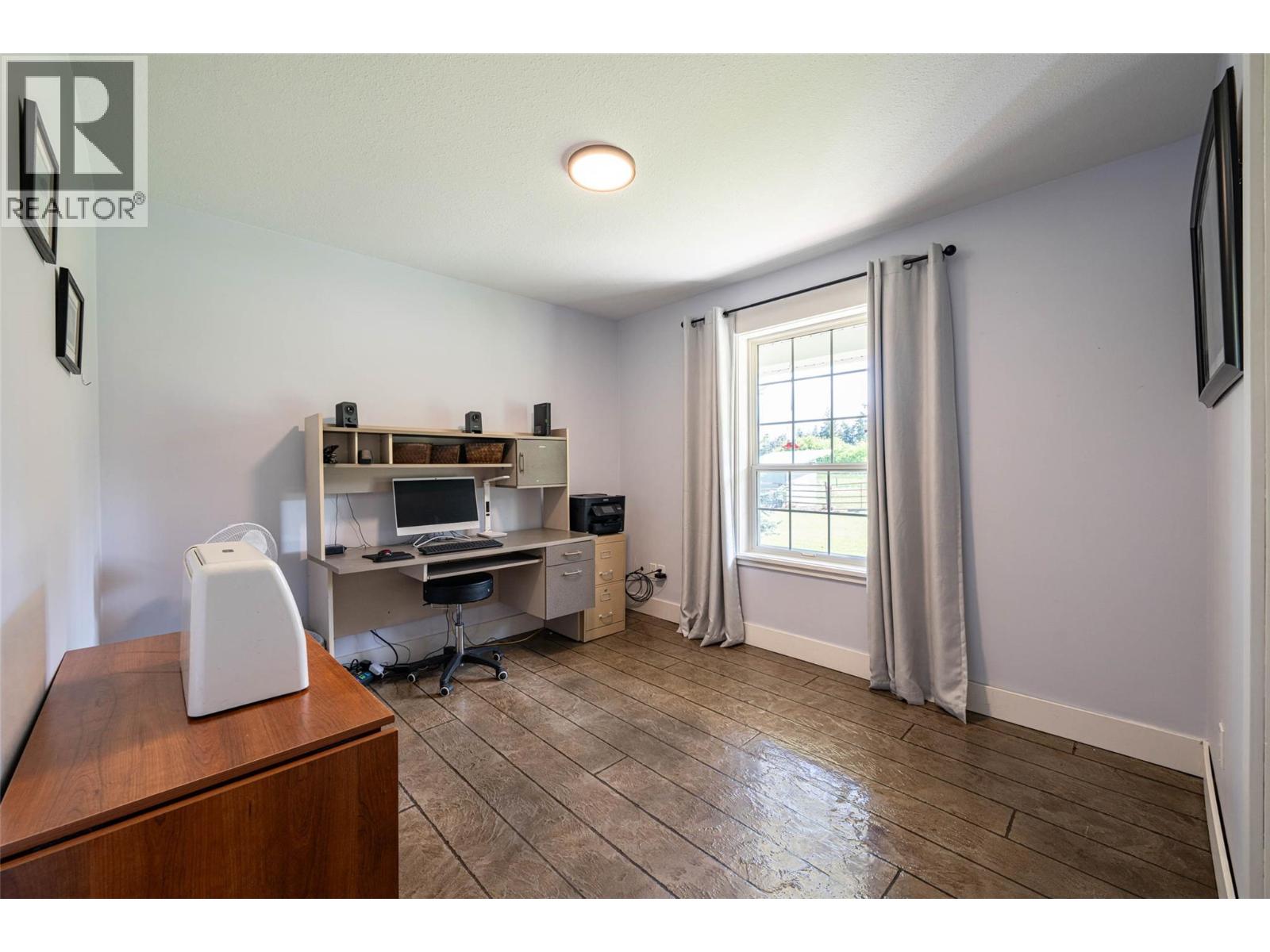 4858 Salmon River Road, Spallumcheen, British Columbia  V0E 1B4 - Photo 45 - 10347783