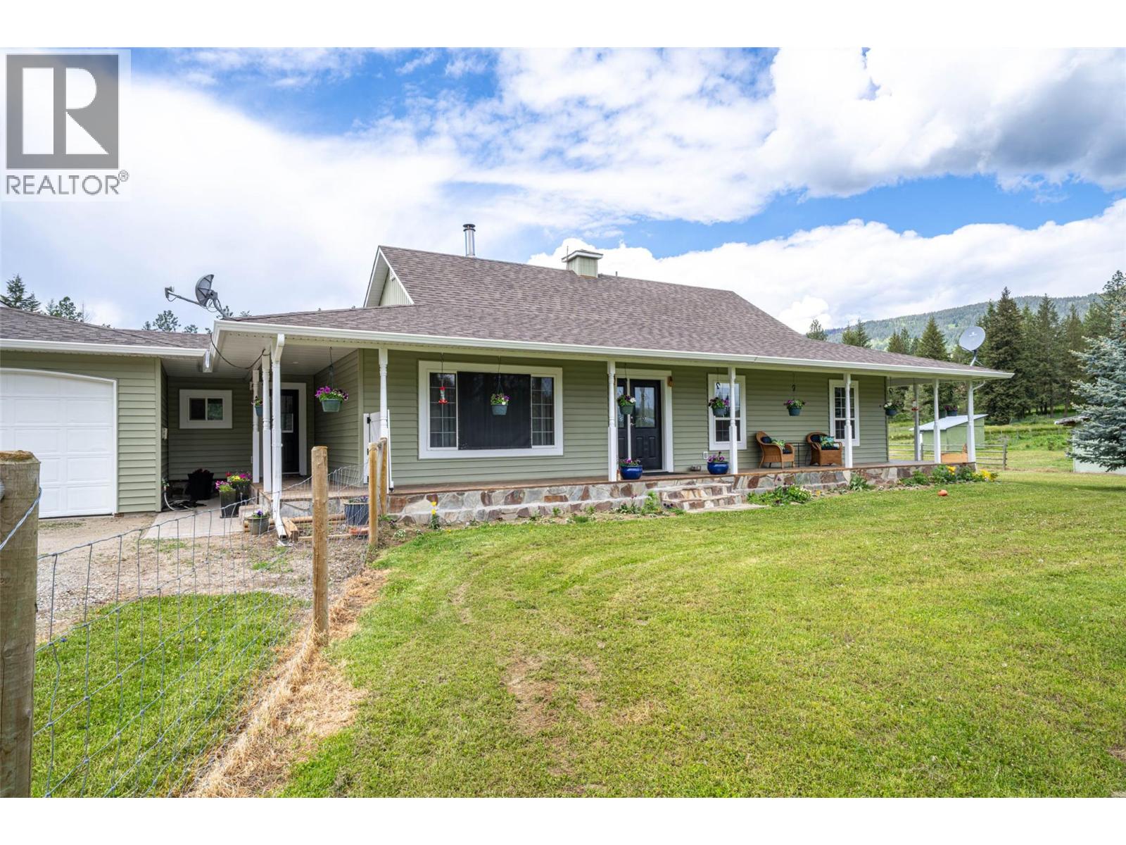 4858 Salmon River Road, Spallumcheen, British Columbia  V0E 1B4 - Photo 61 - 10347783