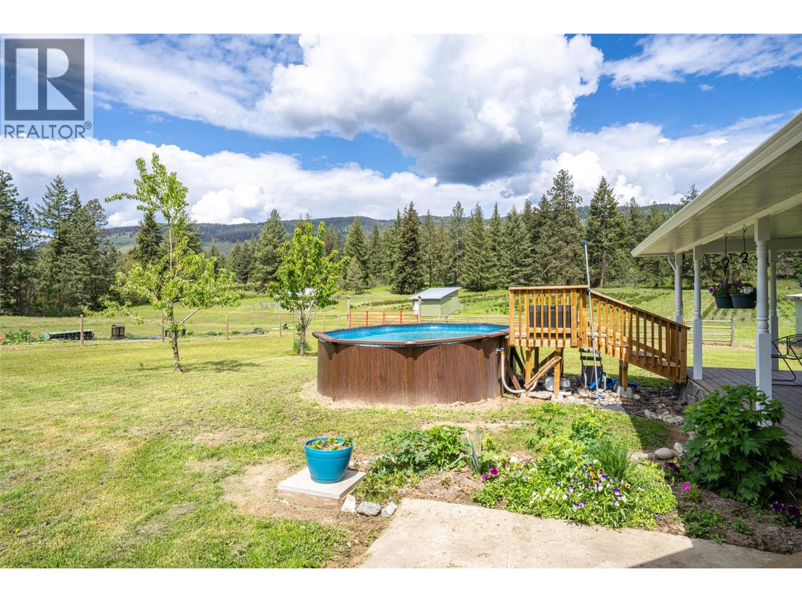 4858 Salmon River Road, Spallumcheen, British Columbia  V0E 1B4 - Photo 75 - 10347783