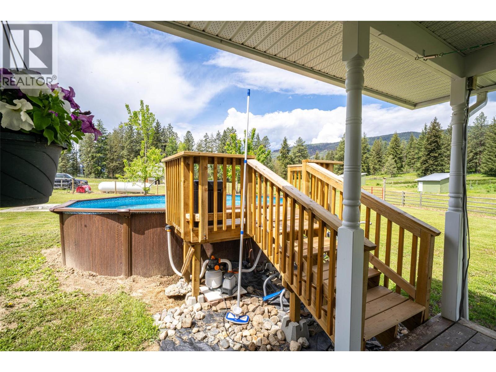 4858 Salmon River Road, Spallumcheen, British Columbia  V0E 1B4 - Photo 78 - 10347783