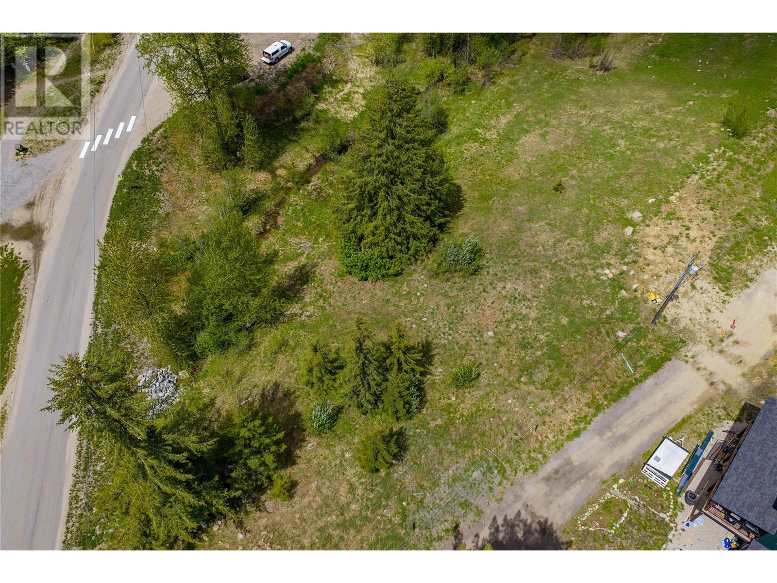 201 Joliffe Way, Rossland, British Columbia  V0G 1Y0 - Photo 3 - 10349320