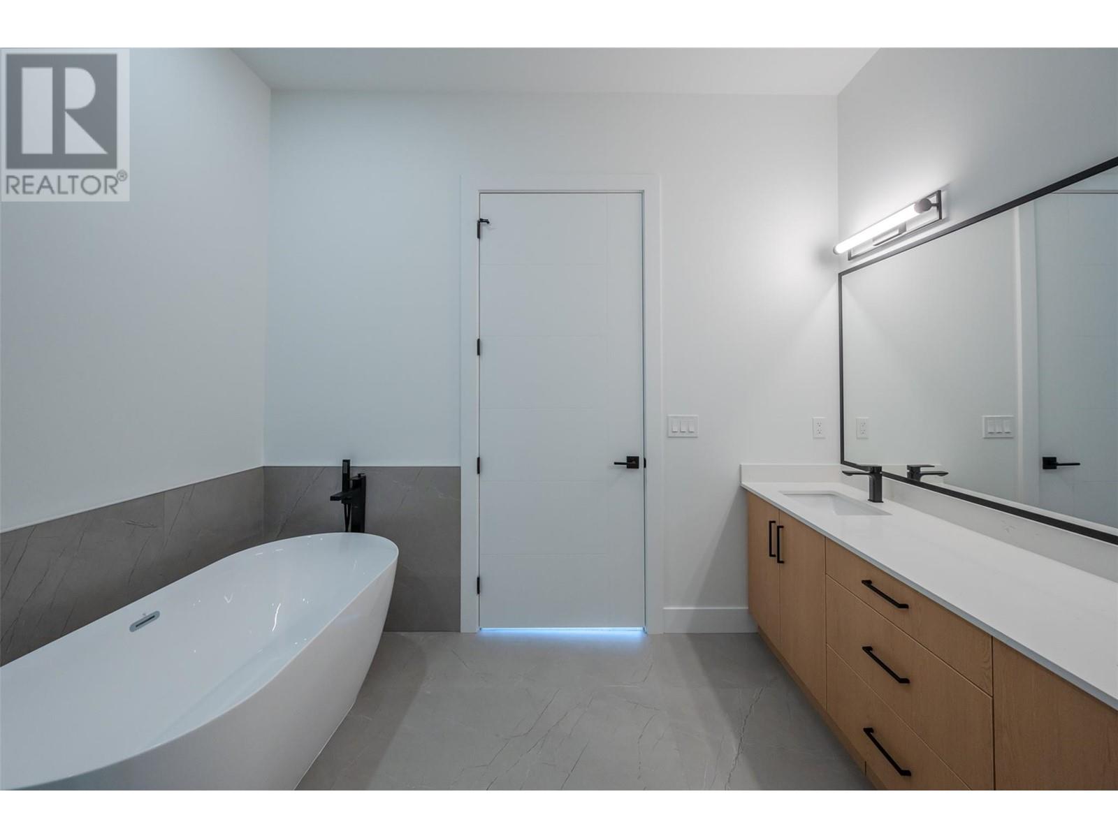 1163 Elk Street, Penticton, British Columbia  V2A 0C9 - Photo 29 - 10349527