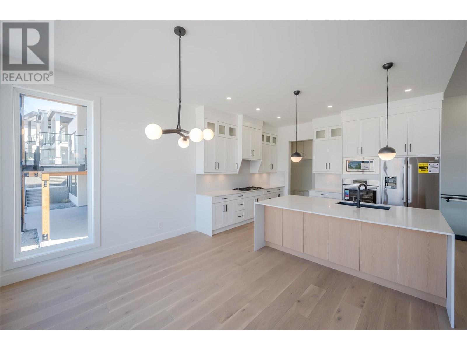1163 Elk Street, Penticton, British Columbia  V2A 0C9 - Photo 6 - 10349527