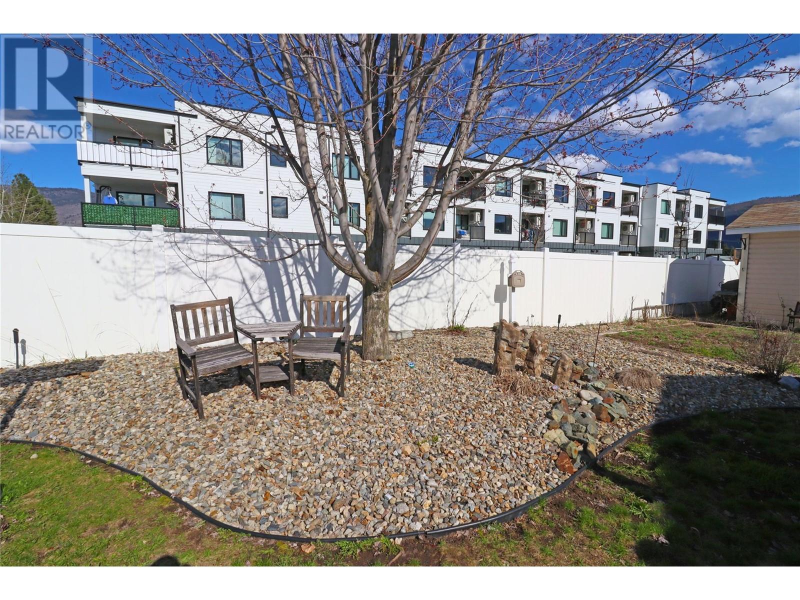 2160 Brycen Place, Grand Forks, British Columbia  V0H 1H0 - Photo 20 - 10349553