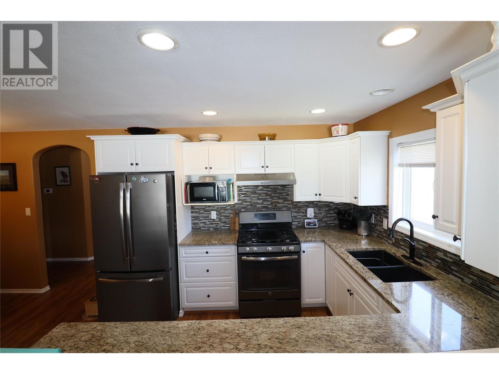 2160 Brycen Place, Grand Forks, British Columbia  V0H 1H0 - Photo 25 - 10349553