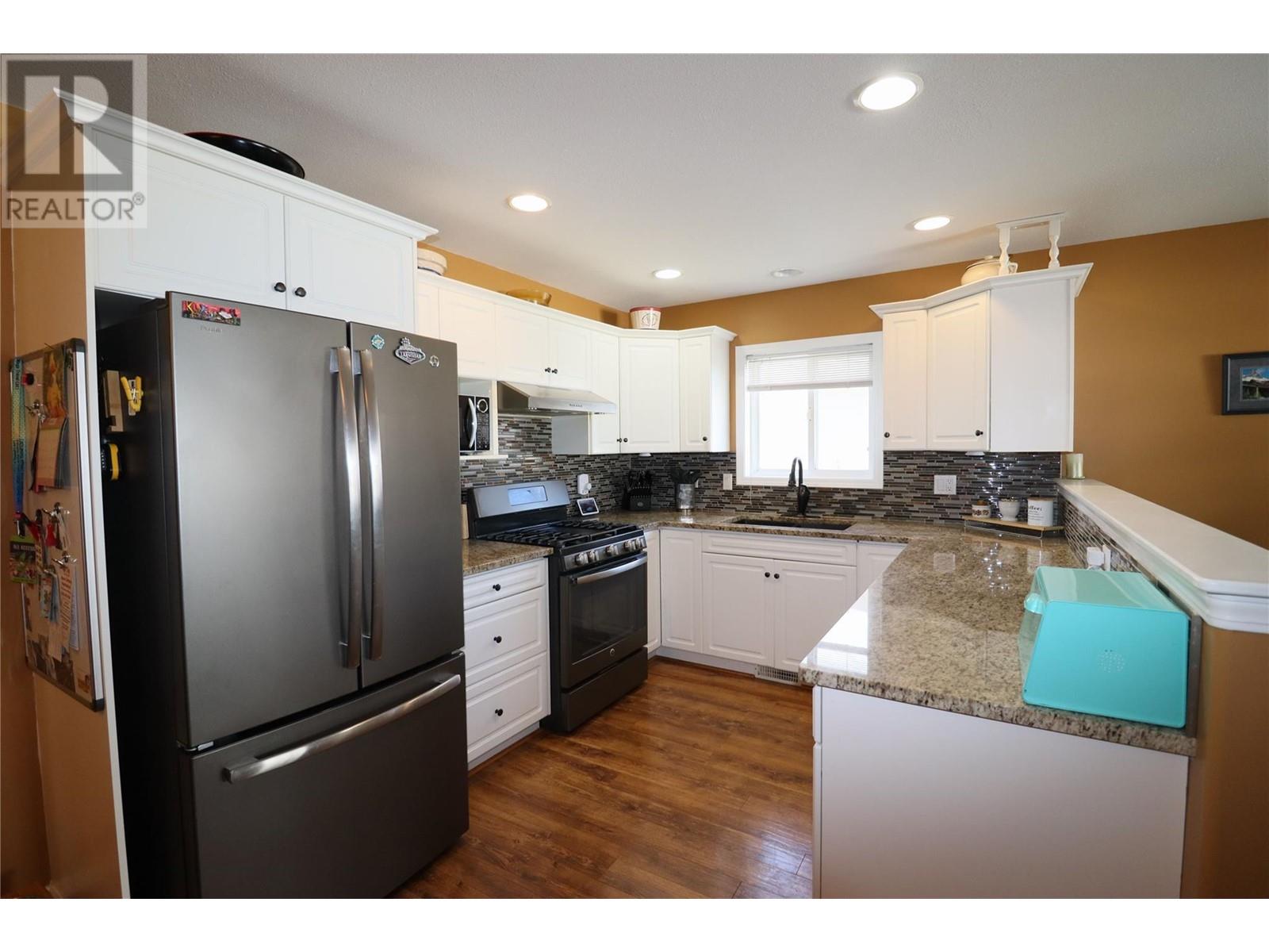 2160 Brycen Place, Grand Forks, British Columbia  V0H 1H0 - Photo 26 - 10349553