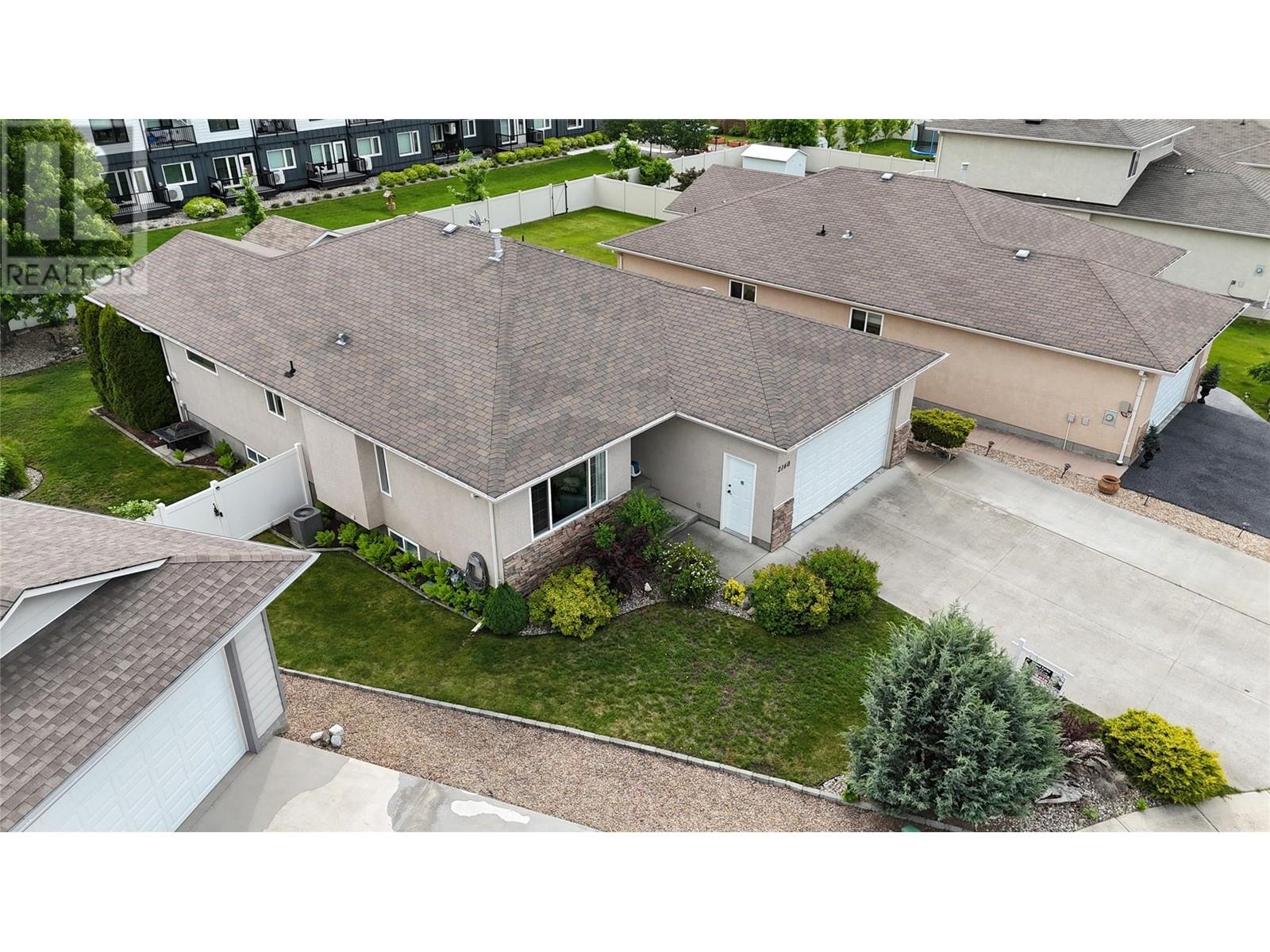 2160 Brycen Place, Grand Forks, British Columbia  V0H 1H0 - Photo 4 - 10349553