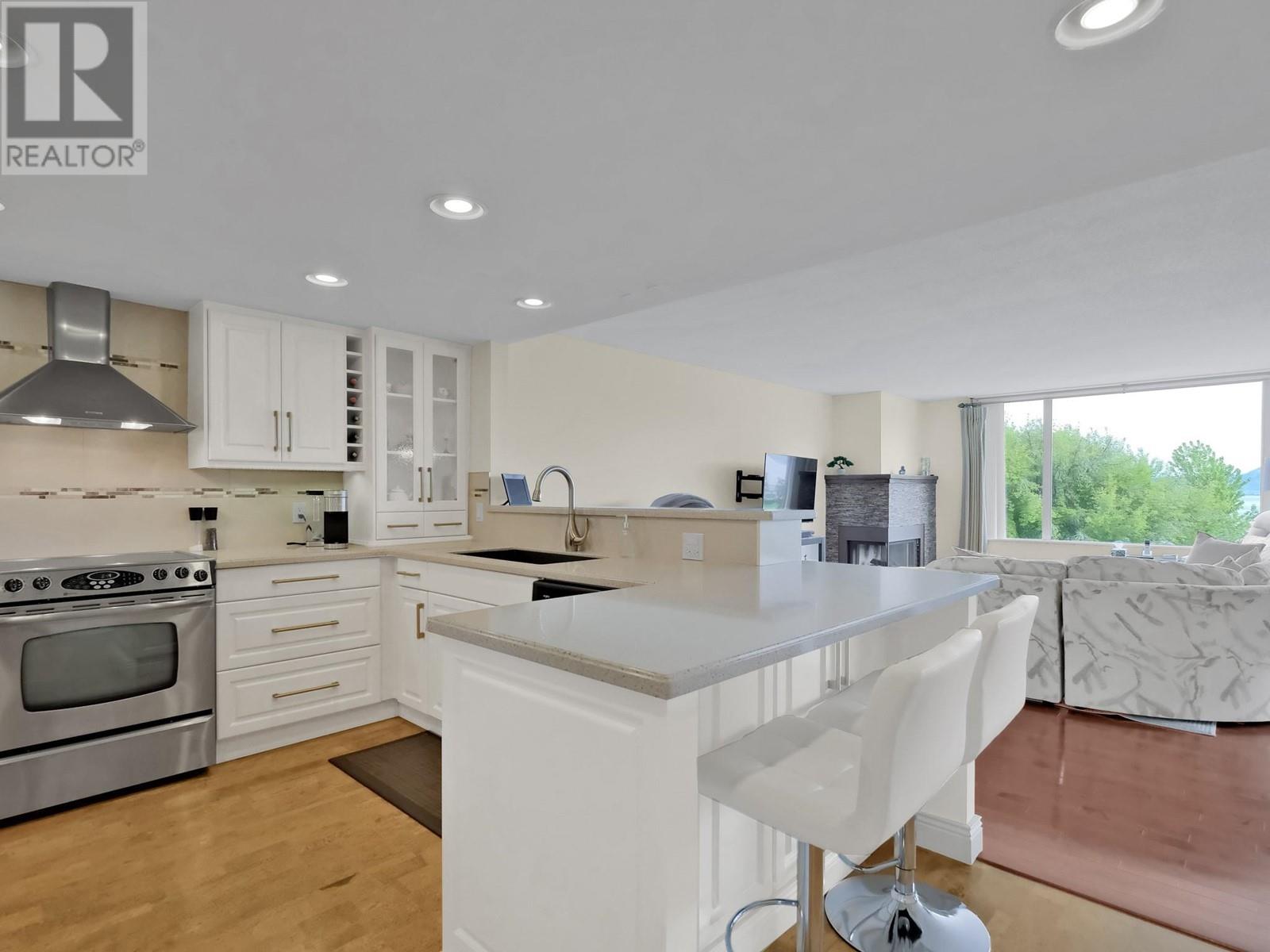 86 Lakeshore Drive Unit# 302, Penticton, British Columbia  V2A 1B5 - Photo 7 - 10349568