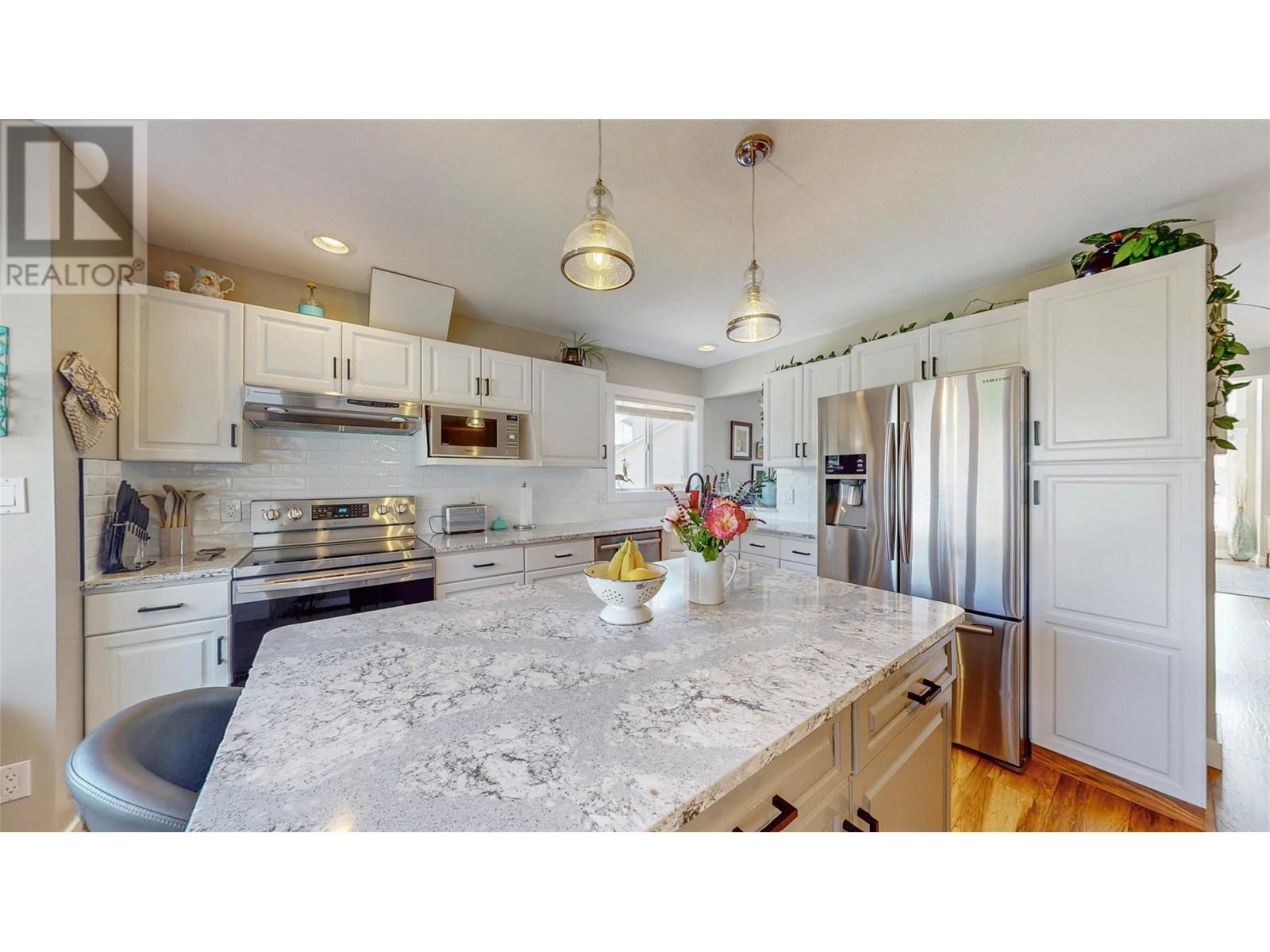 5896 Fairview Place, Oliver, British Columbia  V0H 1T1 - Photo 14 - 10349380