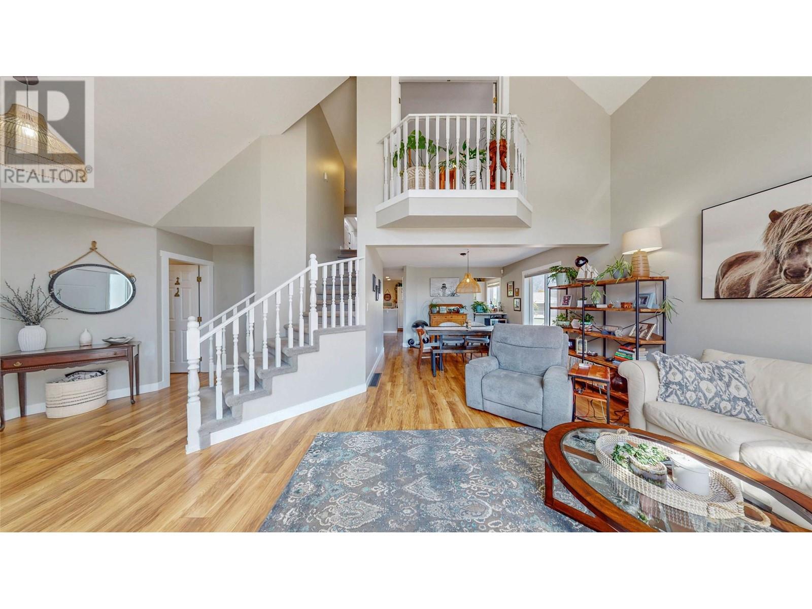 5896 Fairview Place, Oliver, British Columbia  V0H 1T1 - Photo 5 - 10349380