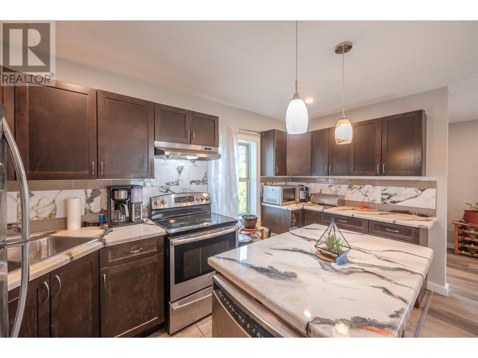 508 Eckhardt Avenue E, Penticton, British Columbia  V2A 1Z8 - Photo 13 - 10348214