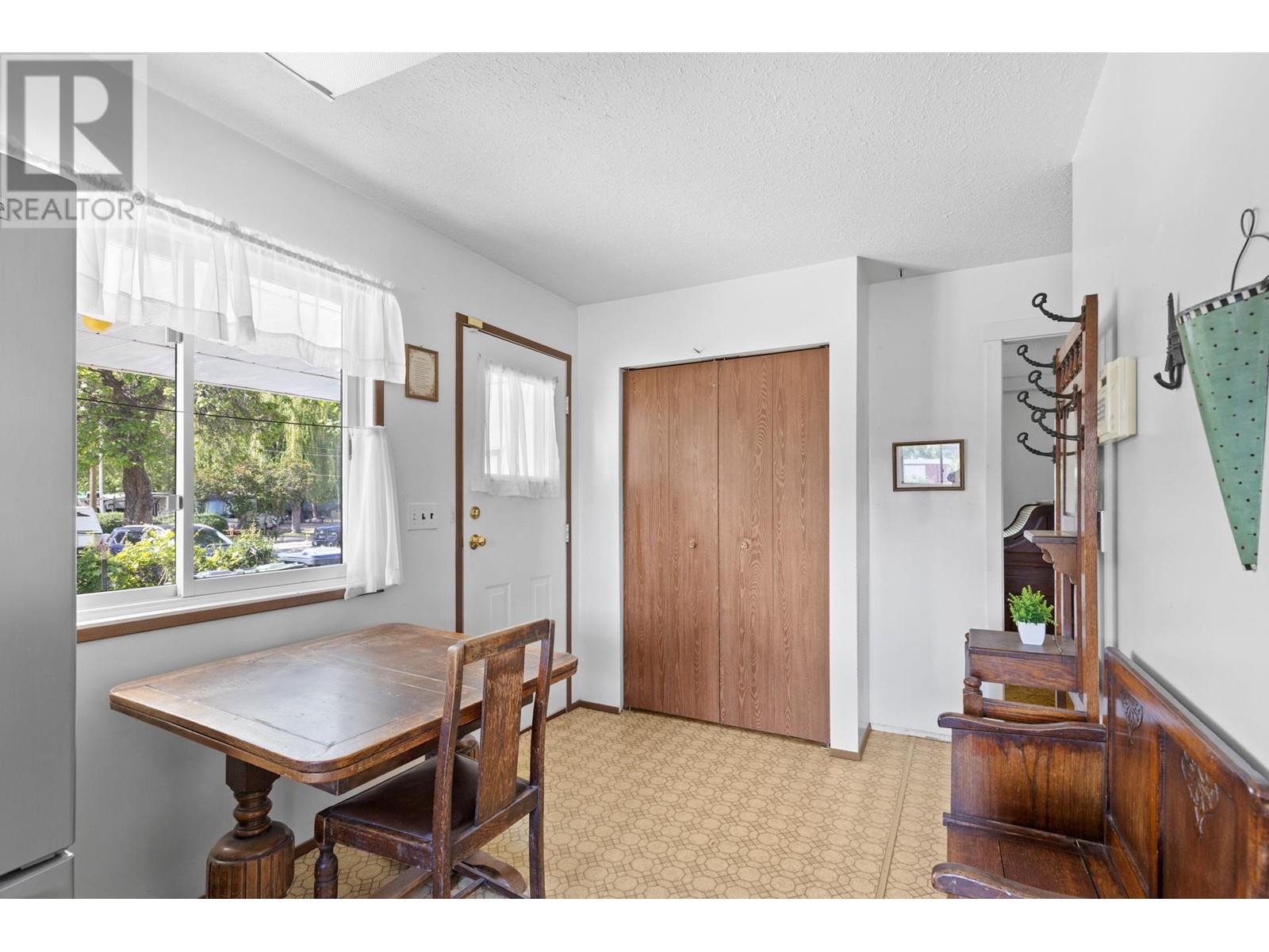 684 Merlot Avenue, Oliver, British Columbia  V0H 1T4 - Photo 8 - 10349626