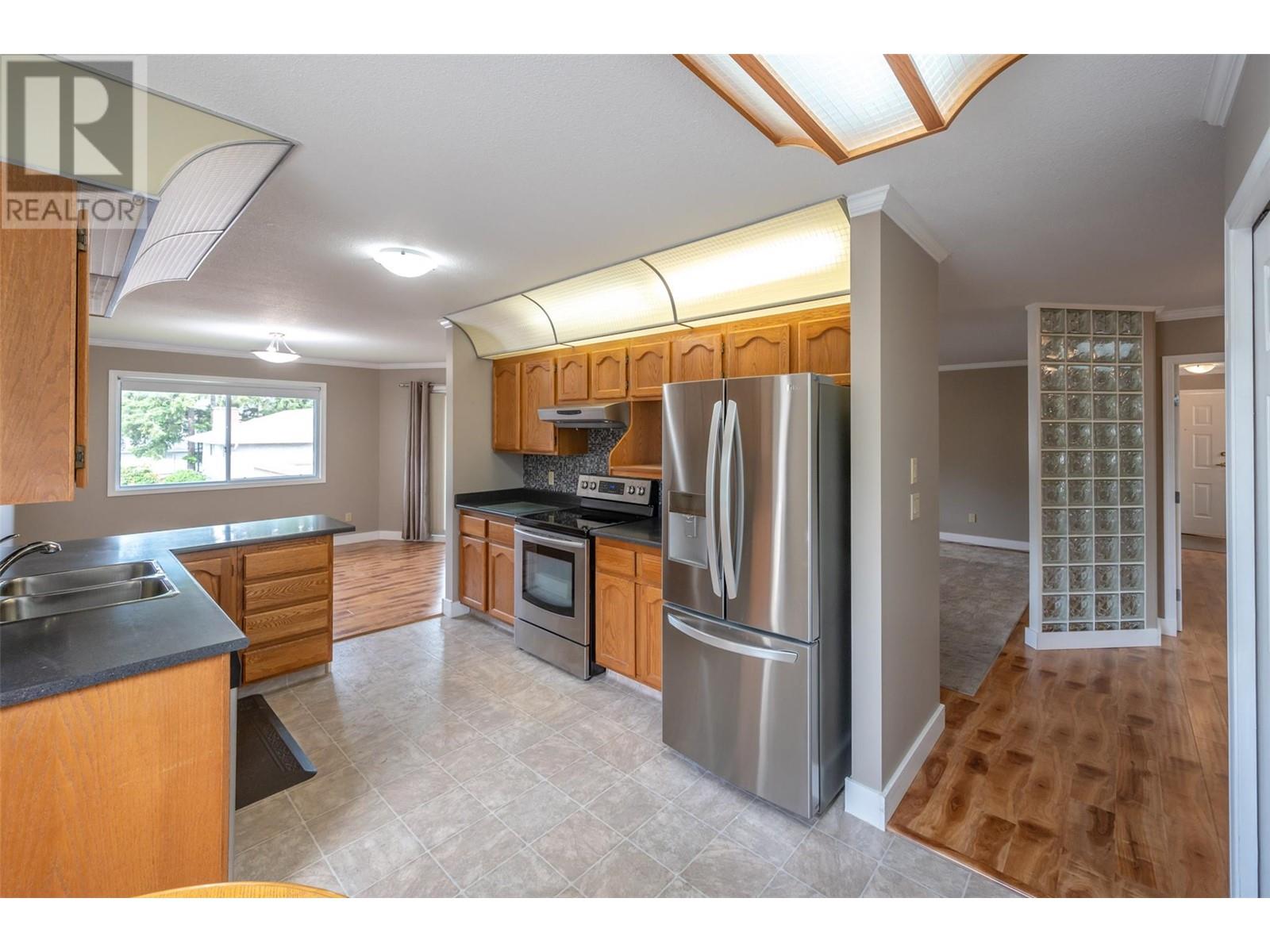 157 Green Avenue W Unit# 201, Penticton, British Columbia  V2A 3S9 - Photo 20 - 10349608