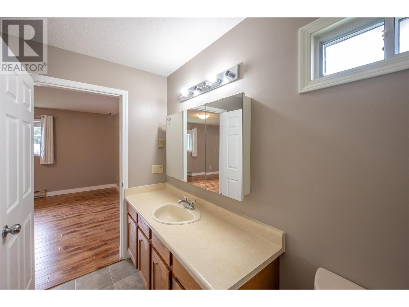 157 Green Avenue W Unit# 201, Penticton, British Columbia  V2A 3S9 - Photo 26 - 10349608