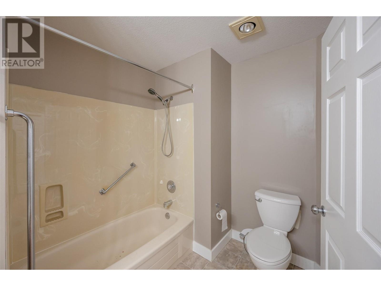 157 Green Avenue W Unit# 201, Penticton, British Columbia  V2A 3S9 - Photo 31 - 10349608