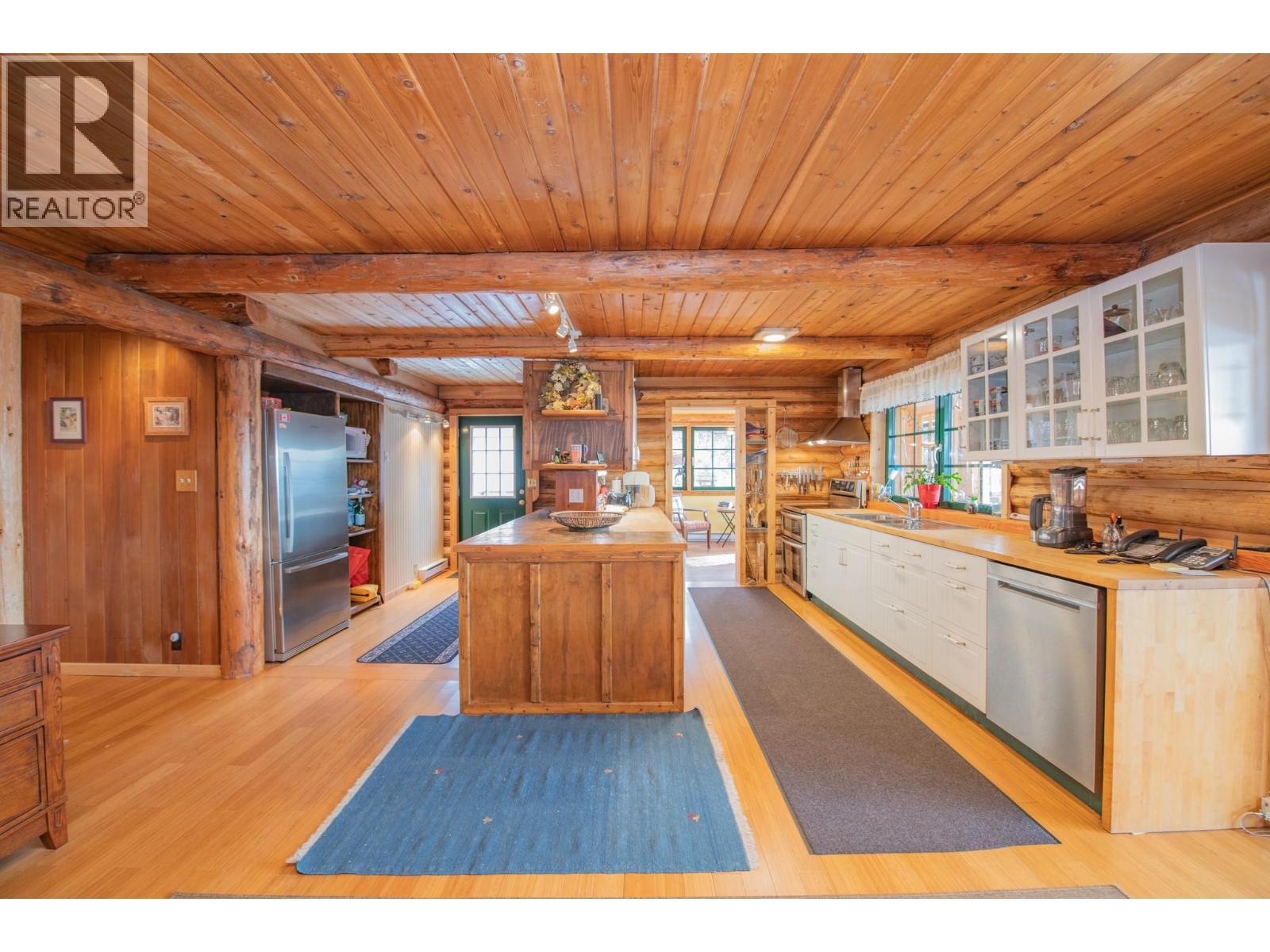 233 Albers Road, Lumby, British Columbia  V0E 2G5 - Photo 13 - 10334462