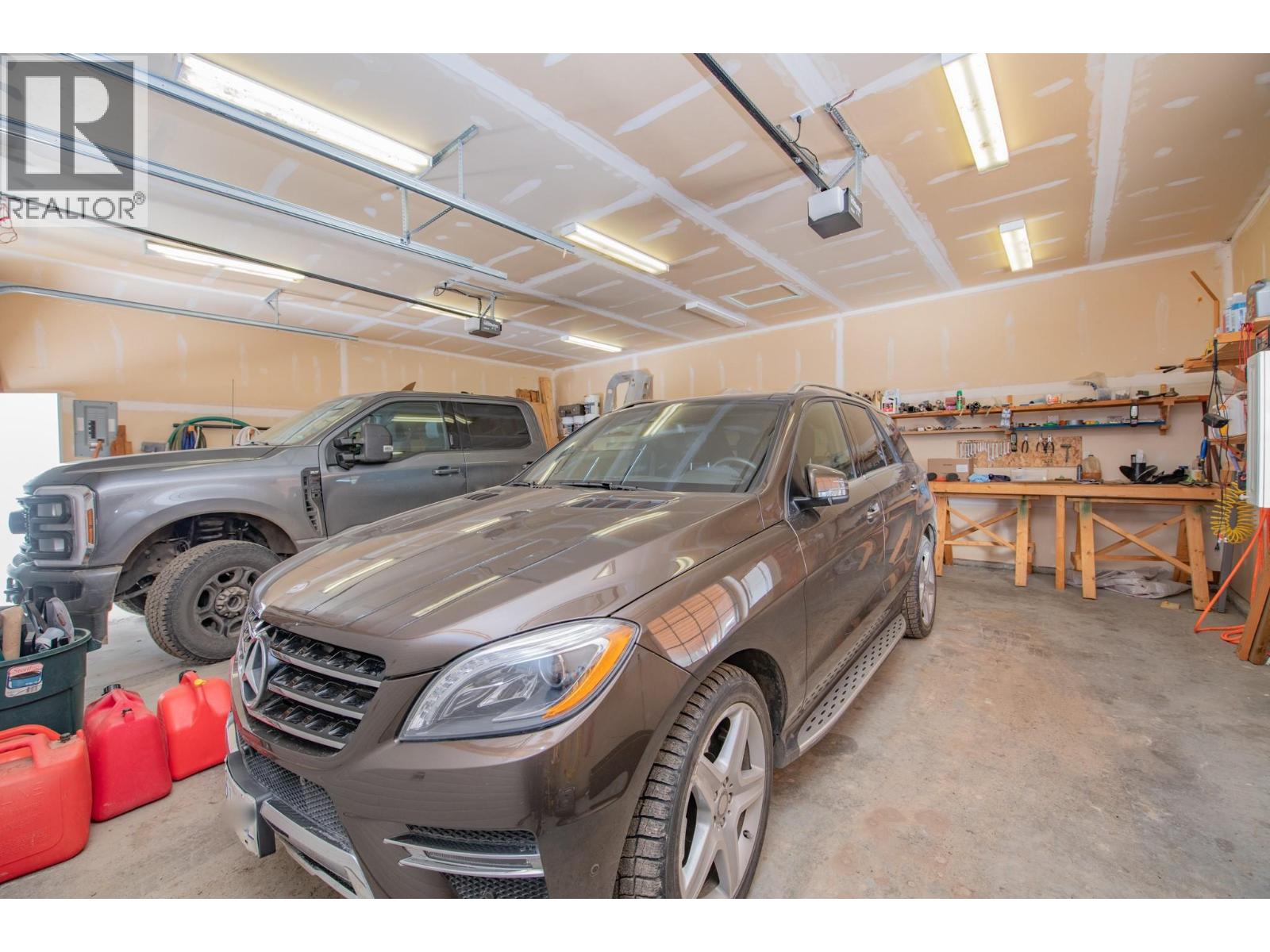 233 Albers Road, Lumby, British Columbia  V0E 2G5 - Photo 46 - 10334462