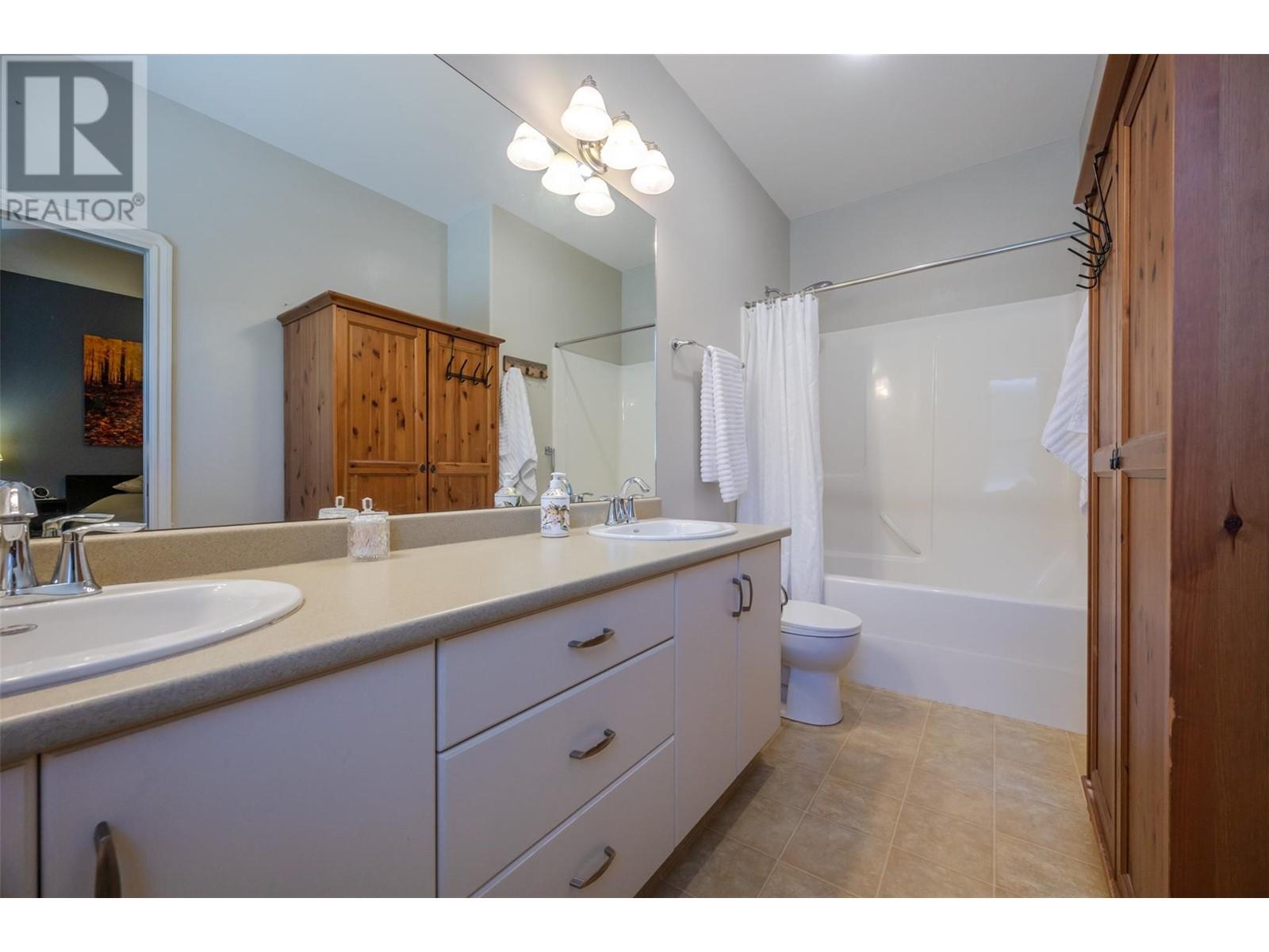 166 Willows Place, Oliver, British Columbia  V0H 1T4 - Photo 28 - 10349385