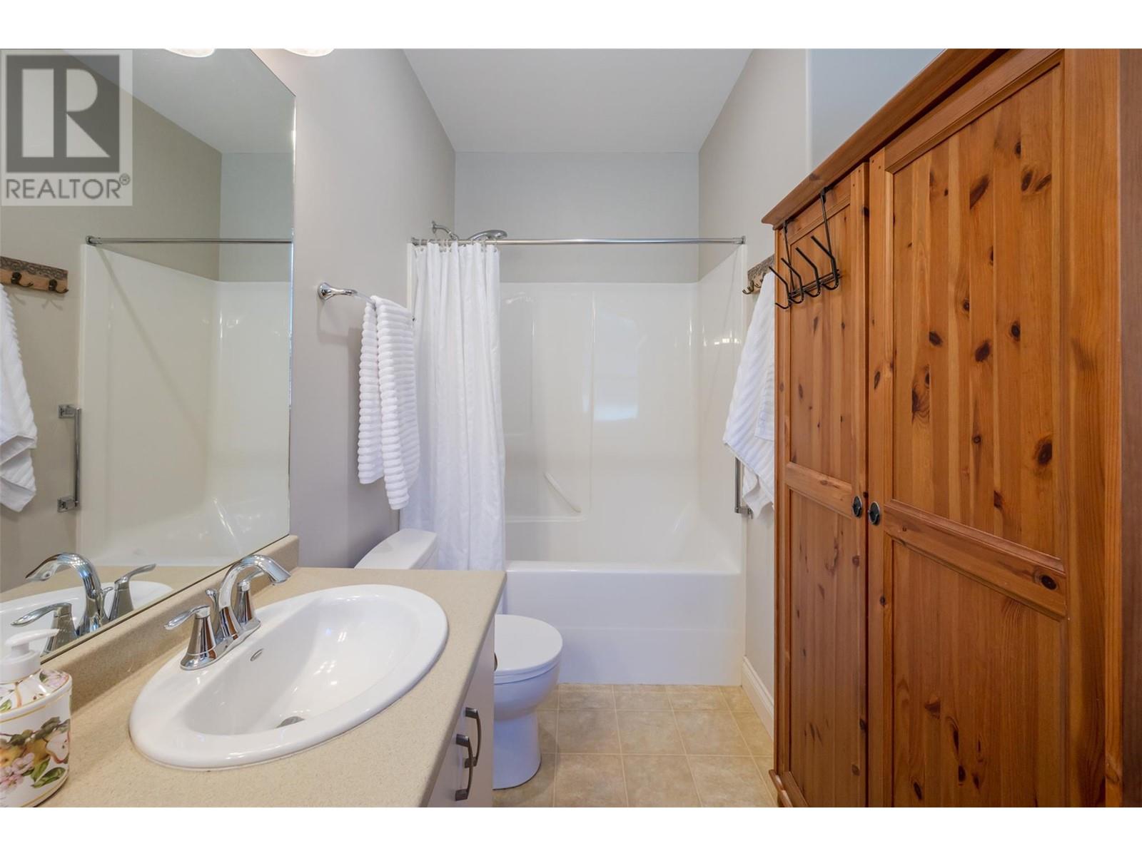 166 Willows Place, Oliver, British Columbia  V0H 1T4 - Photo 29 - 10349385