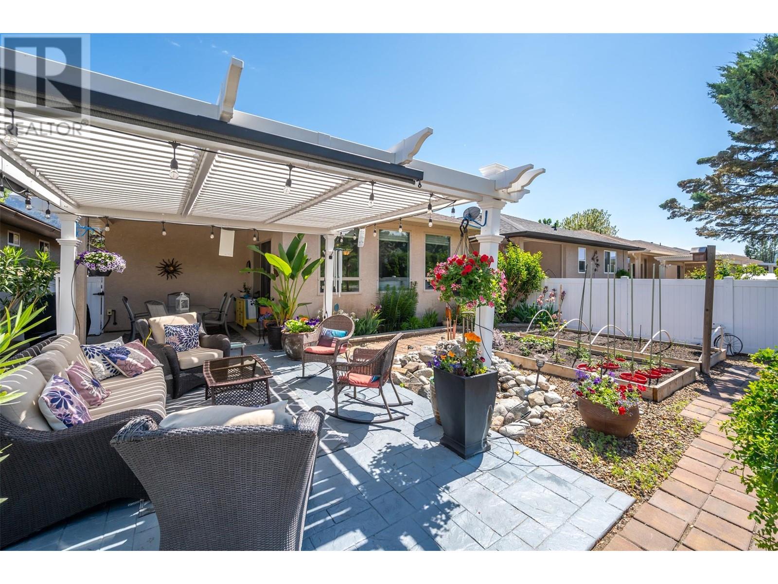 166 Willows Place, Oliver, British Columbia  V0H 1T4 - Photo 37 - 10349385